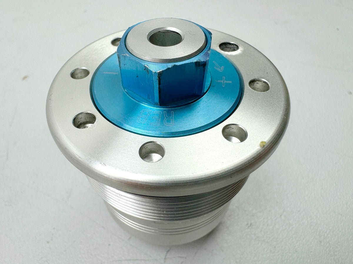 TRIUMPH SPEED TRIPLE 1050 R ABS NN01 Fork Bolt Cap II Adjuster