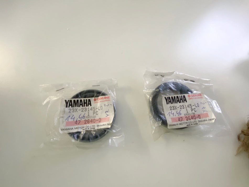 YAMAHA IT XTZ YZ original Oil Seal Fork 2 pieces - NEW