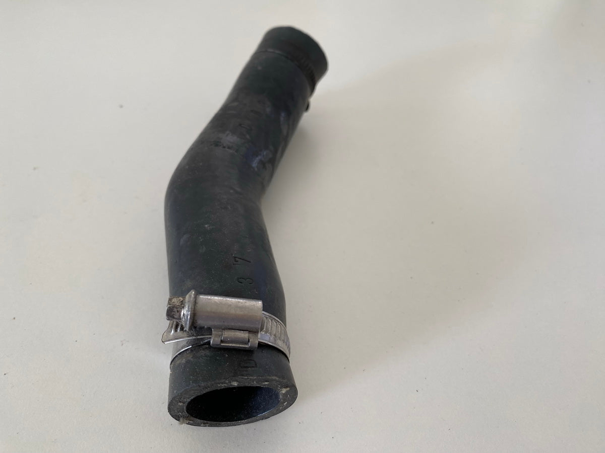 TRIUMPH DAYTONA 955 i T 595 Radiator Hose Radiator Water Pump --> Cylinder