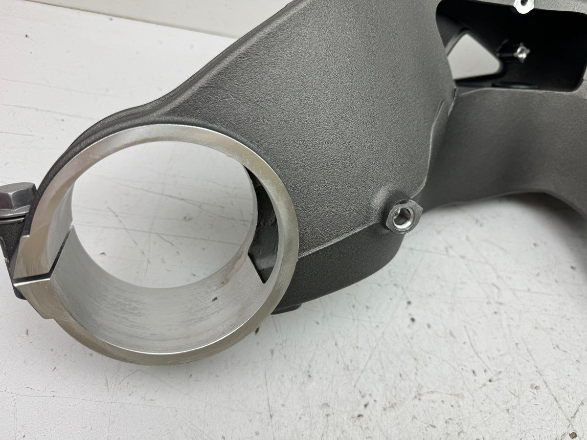 TRIUMPH SPEED TRIPLE 1050 R ABS NN01 Schwinge Hinterradschwinge Swingarm