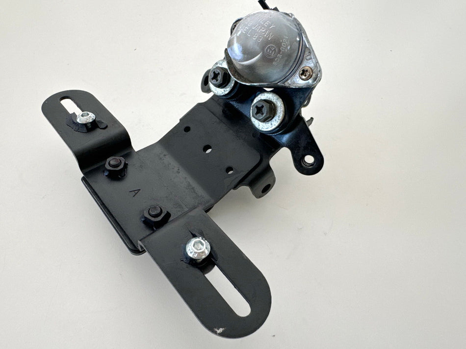 KAWASAKI VN900B 11A CLASSIC Kennzeichenbeleuchtung Halter Träger Lampe