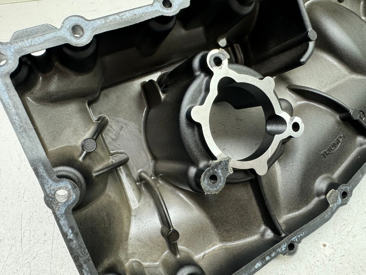 TRIUMPH SPEED TRIPLE 1050 R ABS NN01 Ölwanne Cover Motor Motordeckel Oil Pan