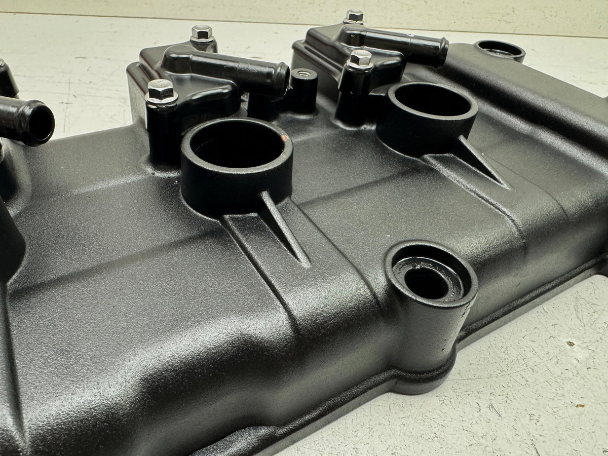 TRIUMPH SPEED TRIPLE 1050 R ABS NN01 Valve Cover Engine Engine Cover
