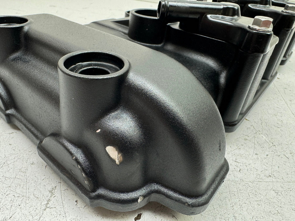 TRIUMPH SPEED TRIPLE 1050 R ABS NN01 Valve Cover Engine Engine Cover