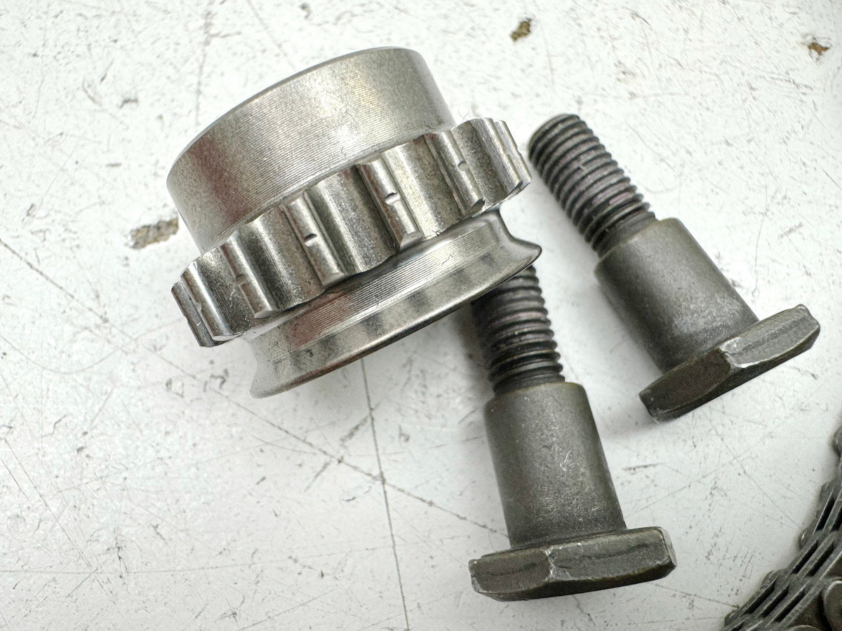TRIUMPH SPEED TRIPLE 1050 R ABS NN01 Timing Chain Tensioner Rail Guide Rail Engine