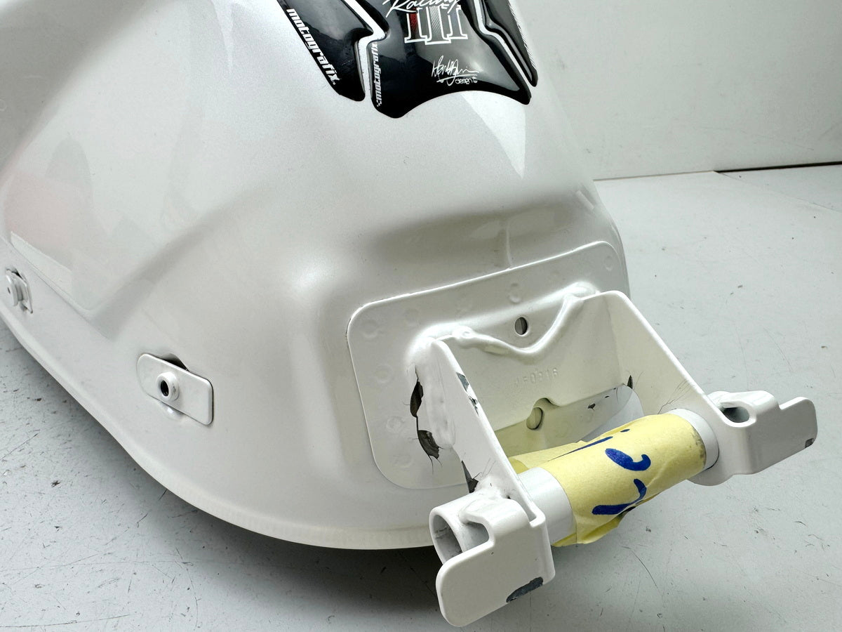 TRIUMPH SPEED TRIPLE 1050 R ABS NN01 Tank Fuel Tank Petrol Tank