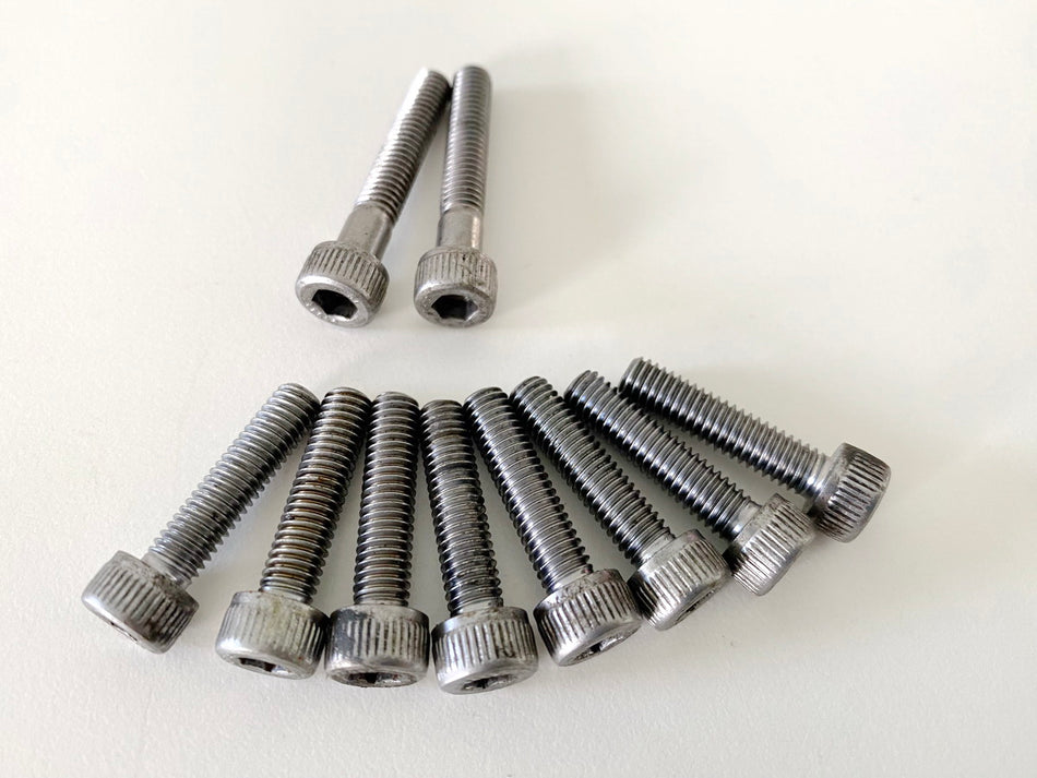 YAMAHA YZF 600 4TV THUNDERCAT Schrauben Kupplungsdeckel Screws Motordeckel
