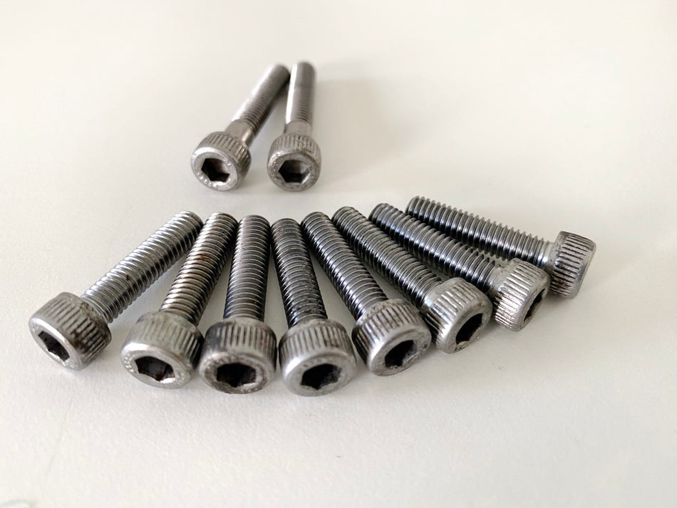 YAMAHA YZF 600 4TV THUNDERCAT Schrauben Kupplungsdeckel Screws Motordeckel