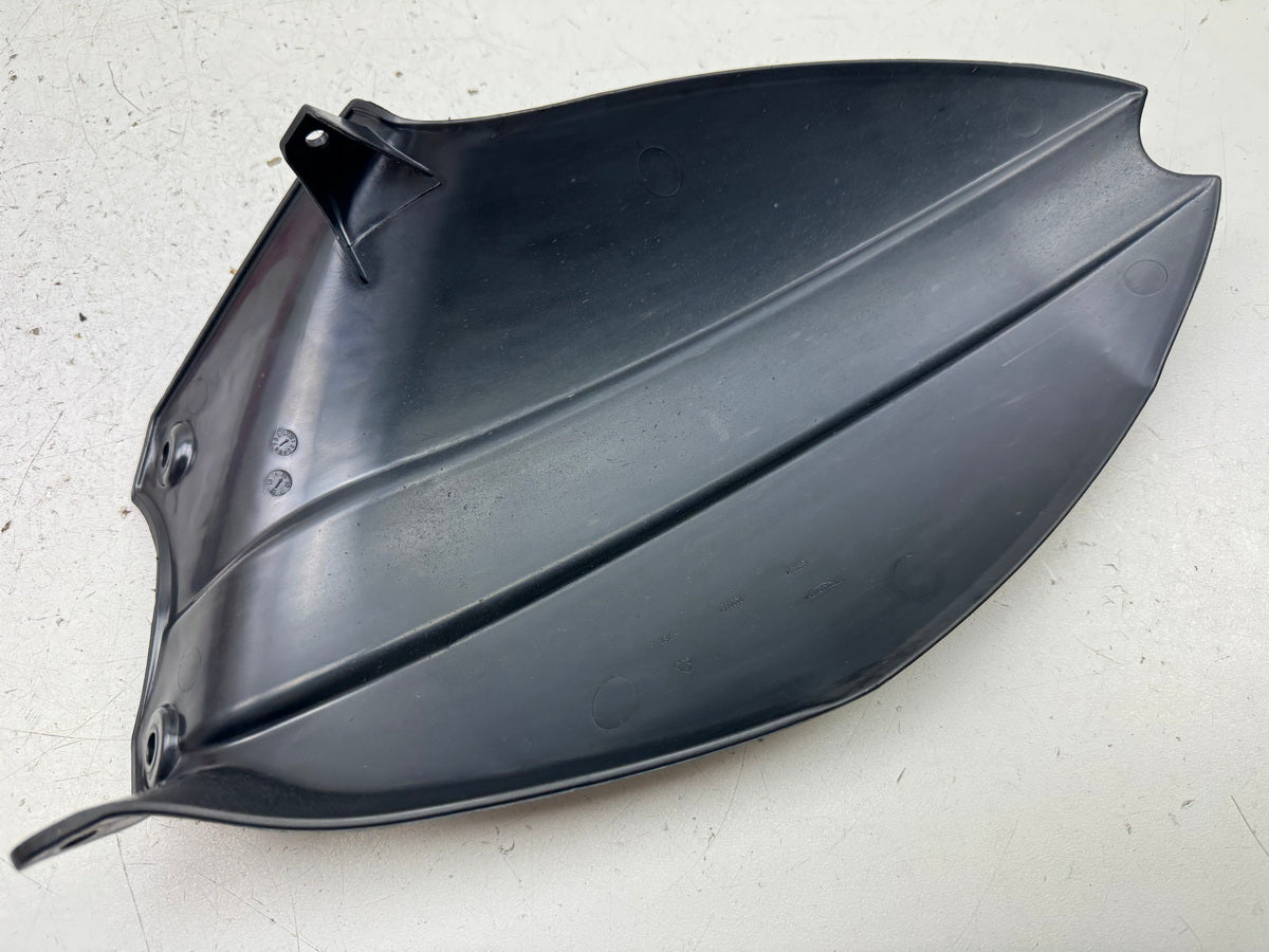 TRIUMPH SPEED TRIPLE 1050 R ABS NN01 Cubre rueda trasera guardabarros aletín