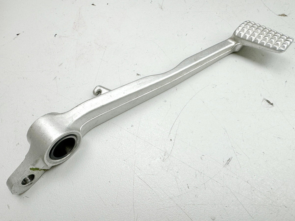 KAWASAKI ZX-10R ZXT00D Bremspedal Fußbremspedal Fußbremshebel original 06-07