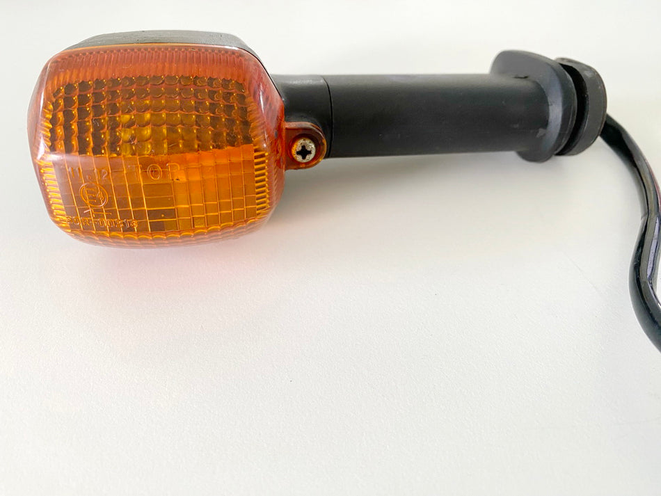 YAMAHA YZF 600 4TV THUNDERCAT Blinker links hinten Turn Signal