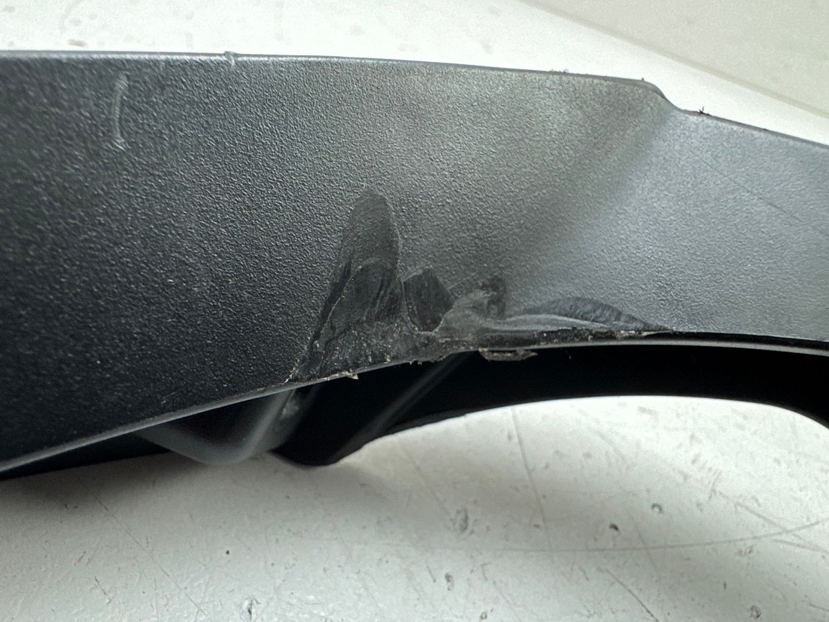 TRIUMPH SPEED TRIPLE 1050 R ABS NN01 Verkleidung Bug mitte Abdeckung Bugspoiler