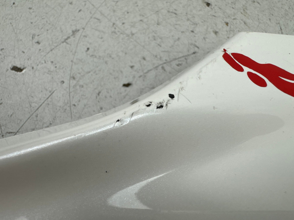 TRIUMPH SPEED TRIPLE 1050 R ABS NN01 Fairing Belly Pan left Cover Belly Spoiler