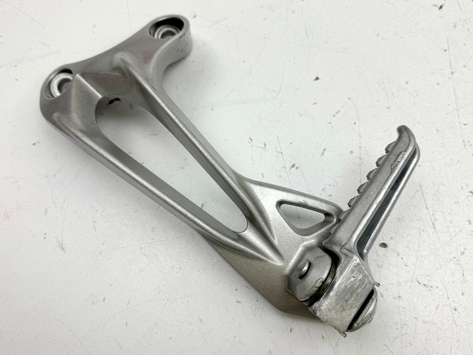 KAWASAKI ZX10R ZXT00D Fußrastenanlage Sozius links Halter Fußraste hinten 06-07