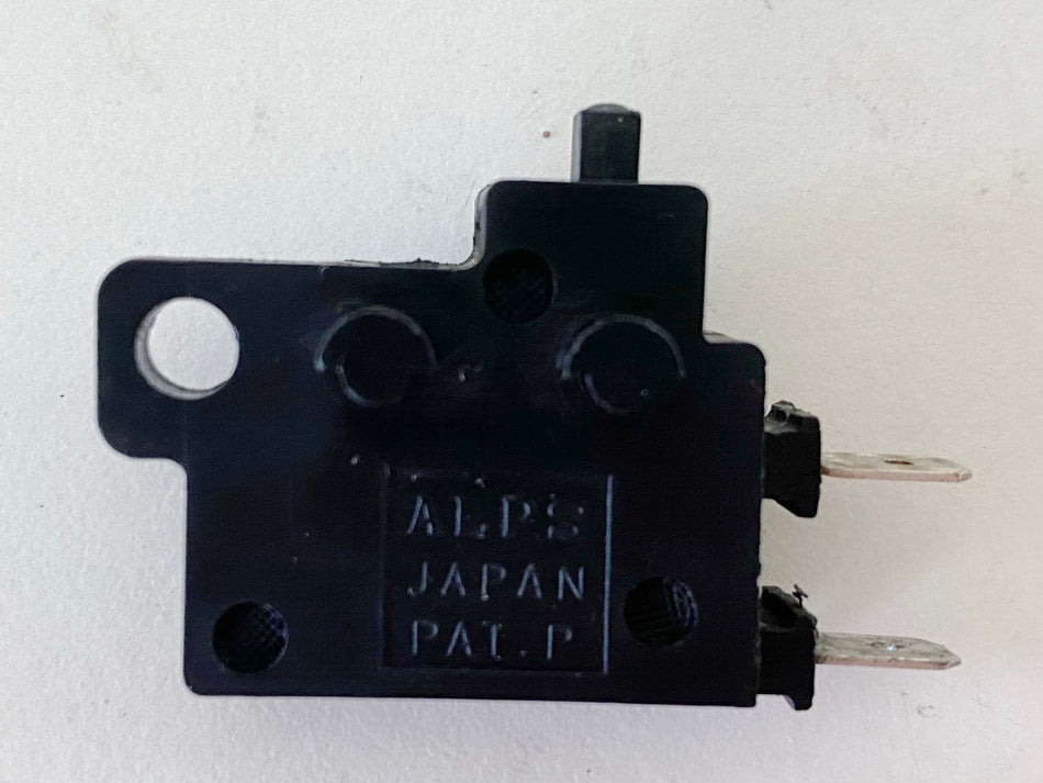 HONDA NTV 650 RC33 REVERE Interruptor de luz de freno delantero (para bomba de freno)