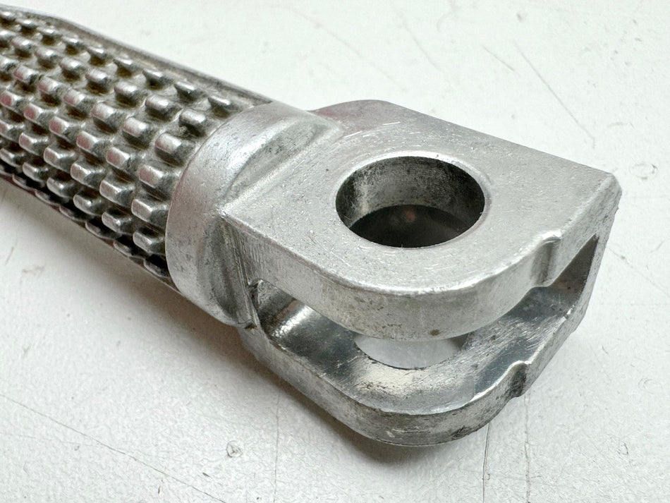 KAWASAKI ZX10R ZXT00D Fußraste Fahrer links vorn original  06-07
