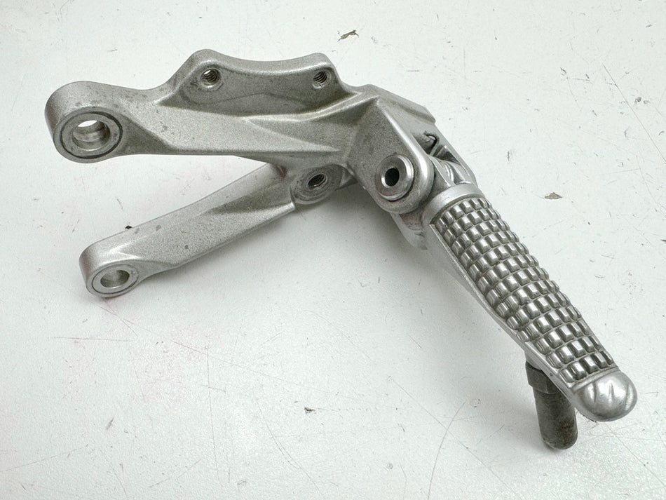 KAWASAKI ZX10R ZXT00D Fußrastenanlage links vorn Fußrastenplatte Fußraste 06-07