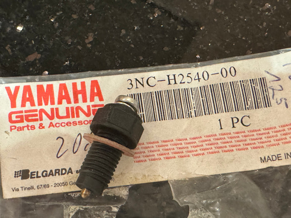 YAMAHA DT TDR TZR original Leerlaufschalter Neutralschalter Motor Getriebe - NEU