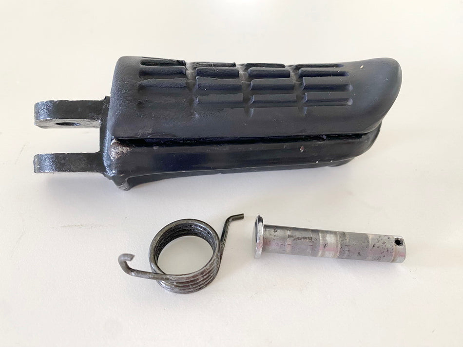 HONDA NTV 650 RC33 REVERE Footpeg Rider Right Front
