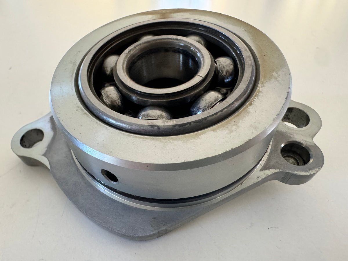 KAWASAKI ZX-10R ZXT00D Motordeckel Lagergehäuse für Getriebewelle Gehäuse 06-07