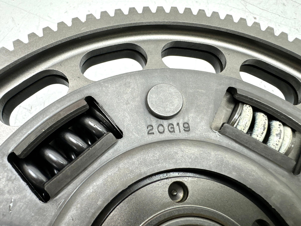 TRIUMPH SPEED TRIPLE 1050 R ABS NN01 Kupplungskorb Kupplung Clutch für Motor
