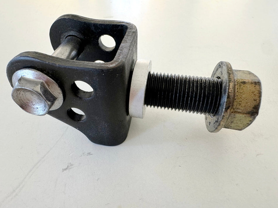 KAWASAKI ZX-10R ZXT00D Halterung Federbein oben Bügel Schraube Mutter 06-07