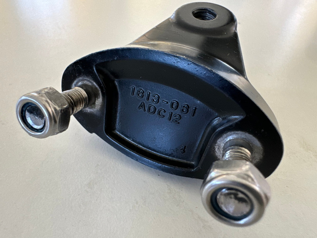 KAWASAKI ZX-10R ZXT00D Halterung Spiegel Spiegelfuß Träger links od. rechts 06-07