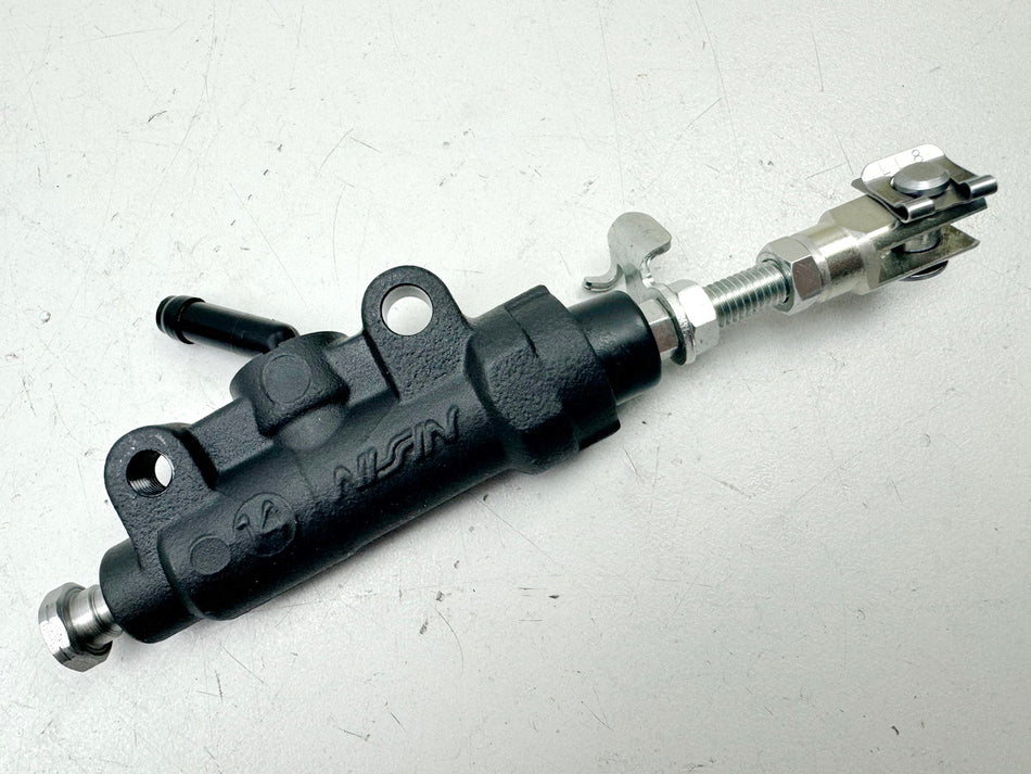 TRIUMPH SPEED TRIPLE 1050 R ABS NN01 Rear Brake Master Cylinder Brake Pump Foot Brake