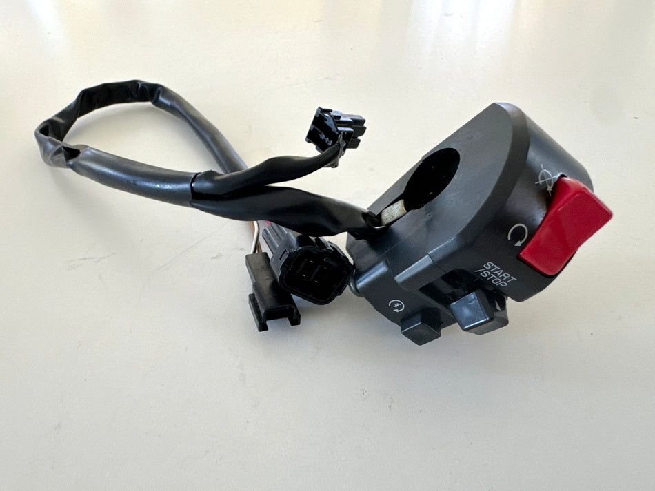 KAWASAKI ZX-10R ZXT00D Lenkerschalter rechts orig. Schalter Not Aus Kill 06-07