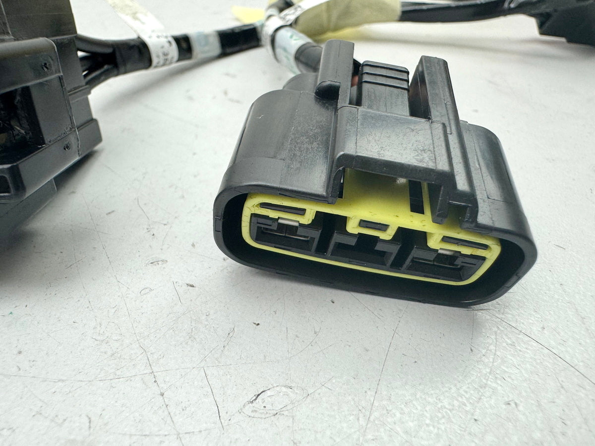 TRIUMPH SPEED TRIPLE 1050 R ABS NN01 Kabelbaum Laderegler Lichtmaschine Kabel