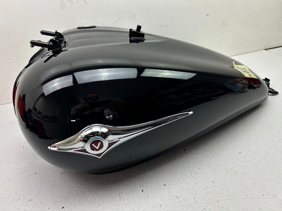 KAWASAKI VN 900 B 11A CLASSIC Tank Kraftstofftank Benzintank schwarz Sprittank