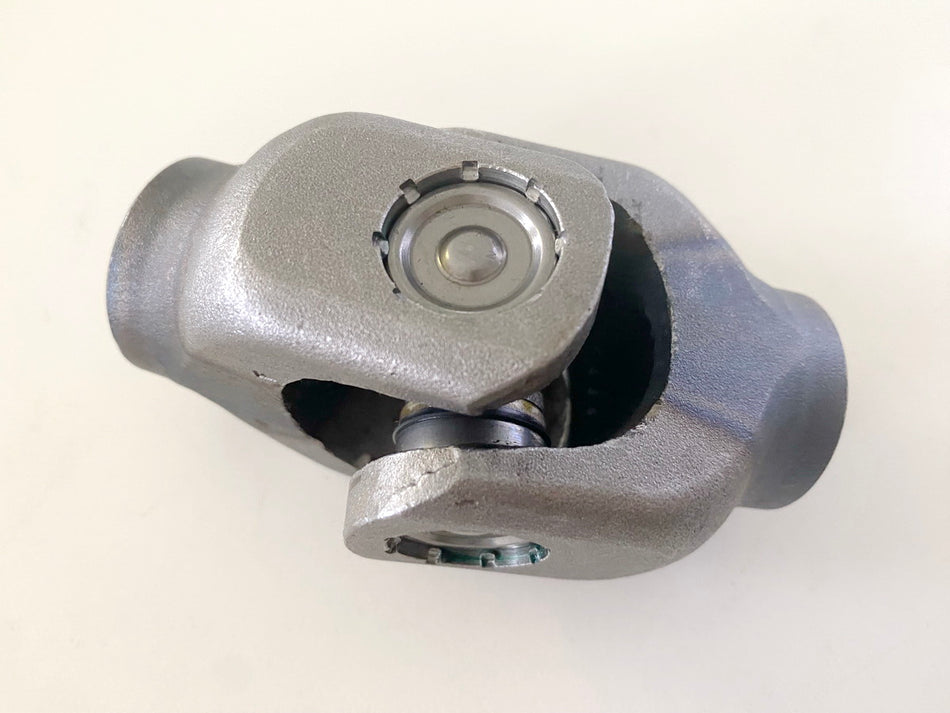 HONDA NTV 650 RC33 REVERE Universal Joint Cardan Connection (for Driveshaft Engine)