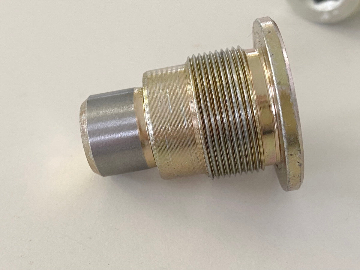 HONDA NTV 650 RC33 REVERE Bolt Swing Arm Screw Pin Spacer Frame