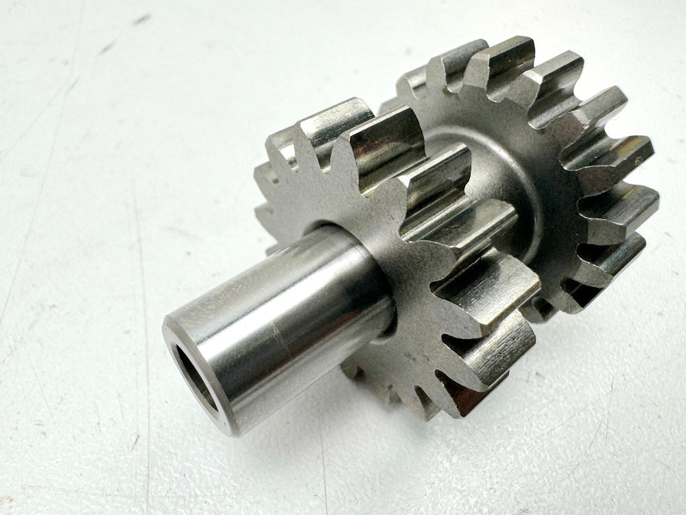 TRIUMPH SPEED TRIPLE 1050 R ABS NN01 Starter Idler Gear for Engine