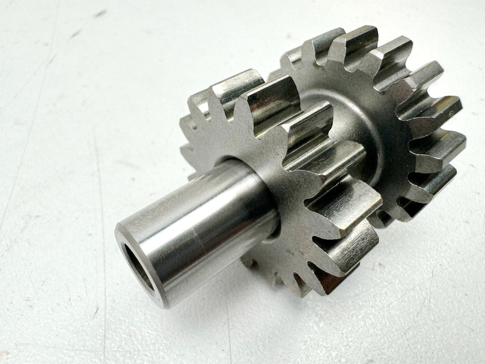 TRIUMPH SPEED TRIPLE 1050 R ABS NN01 Starter Idler Gear for Engine