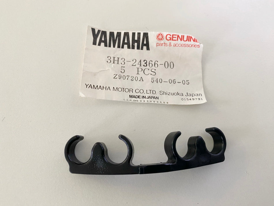 YAMAHA Clamp Fuel Pipe 1 Cable Holder Pipe Clip Spacer original NEW