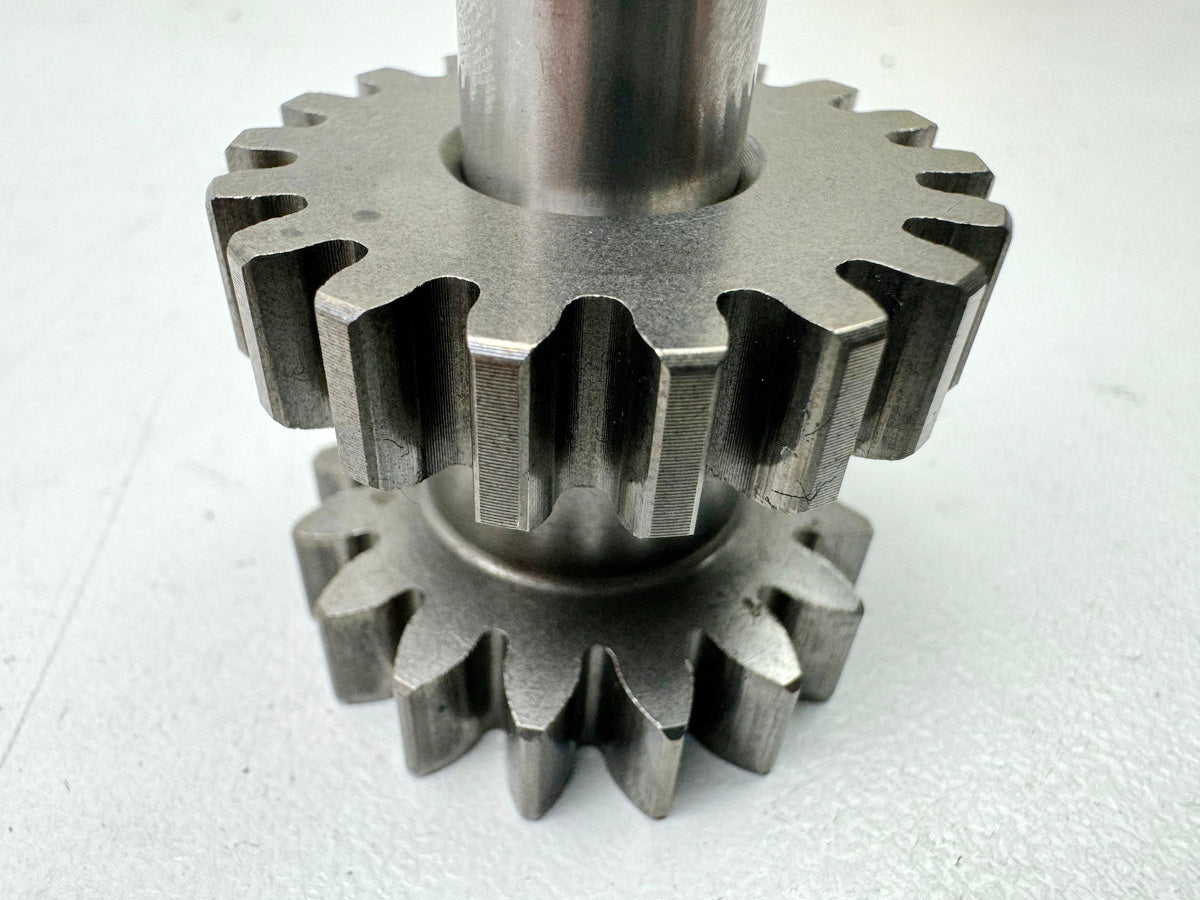 TRIUMPH SPEED TRIPLE 1050 R ABS NN01 Starter Idler Gear for Engine