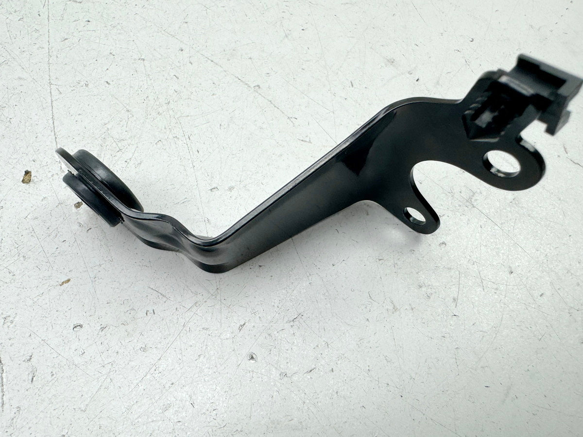 TRIUMPH SPEED TRIPLE 1050 R ABS NN01 Bracket Coolant Reservoir Mounting Plate