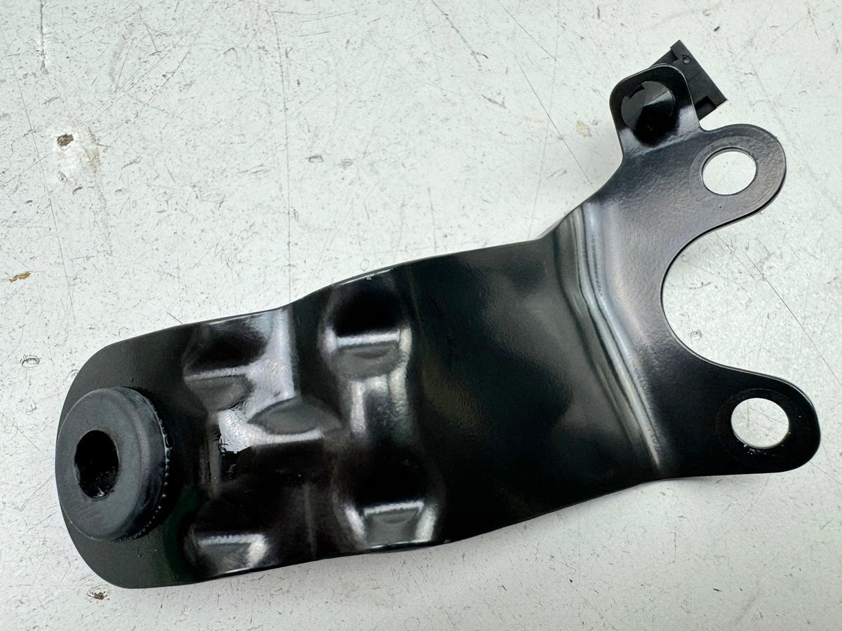 TRIUMPH SPEED TRIPLE 1050 R ABS NN01 Bracket Coolant Reservoir Mounting Plate