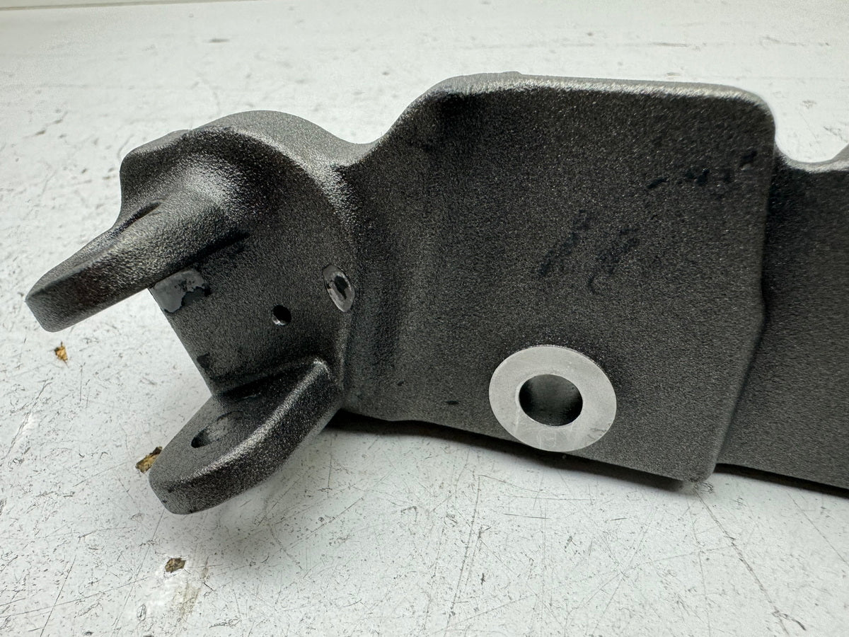 TRIUMPH SPEED TRIPLE 1050R ABS NN01 Footpeg Holder Rider right footpeg plate