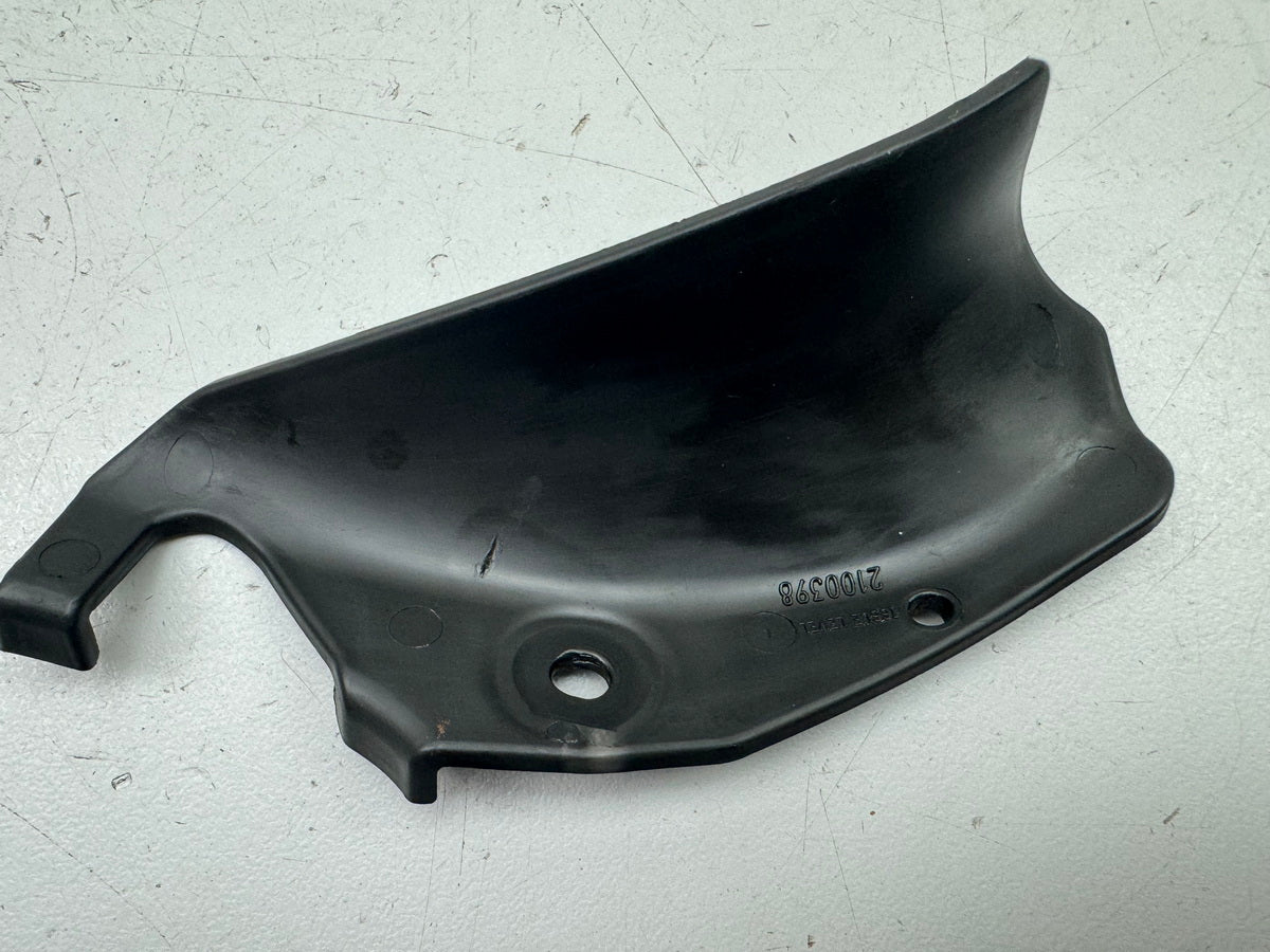 TRIUMPH SPEED TRIPLE 1050 R ABS NN01 Inner left radiator cover panel