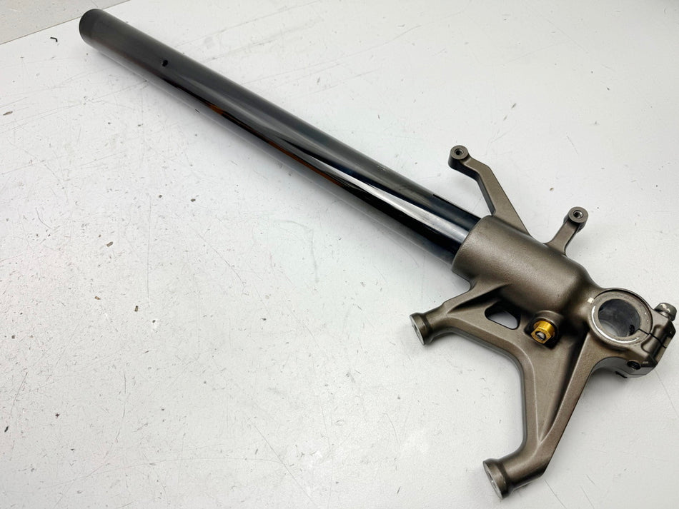 KAWASAKI ZX-10R ZXT00D Gabel Standrohr rechts Gabelfuß Gleitrohr Gabelholm 06-07