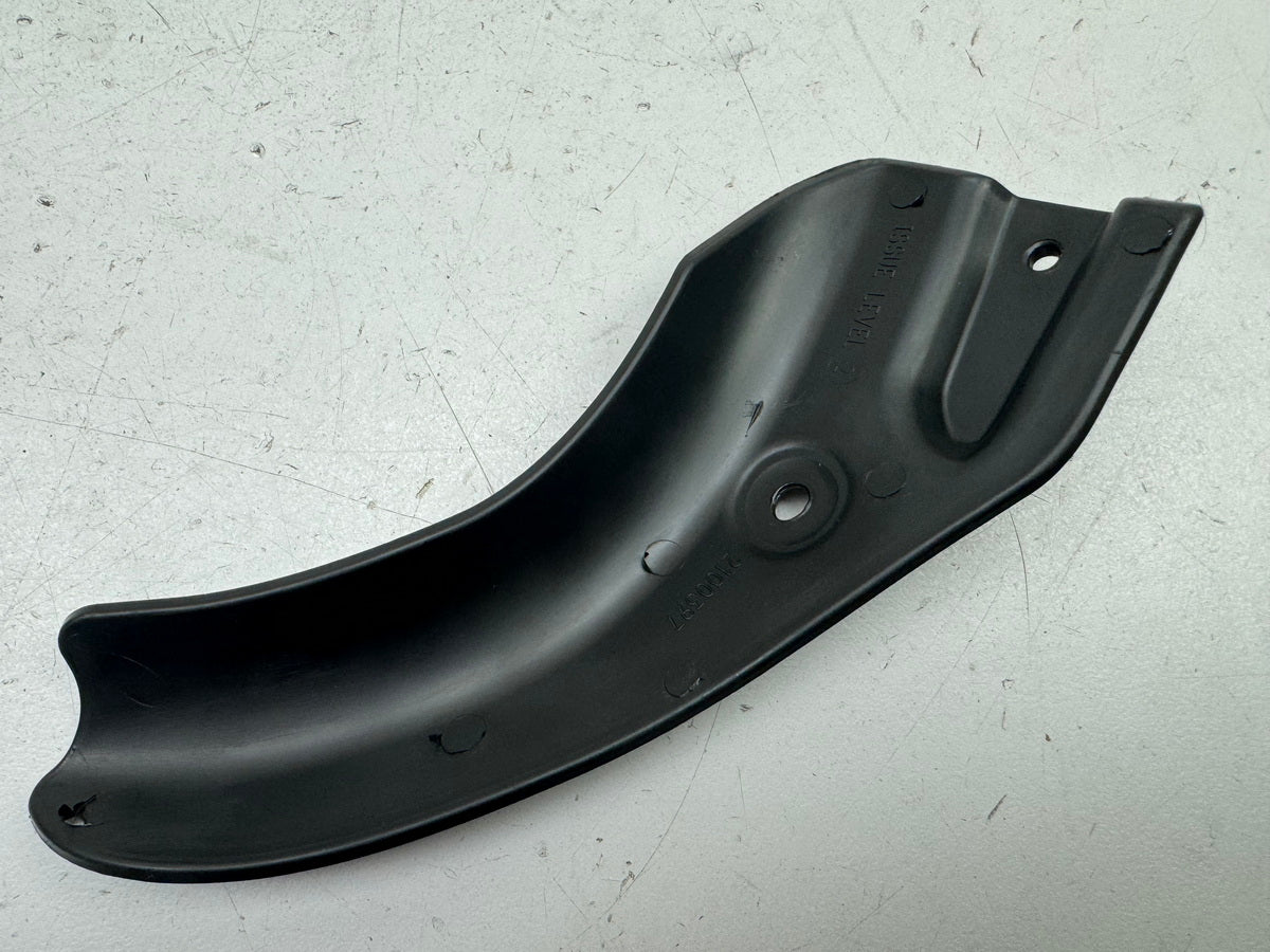 TRIUMPH SPEED TRIPLE 1050 R ABS NN01 Inner Right Radiator Cover Trim