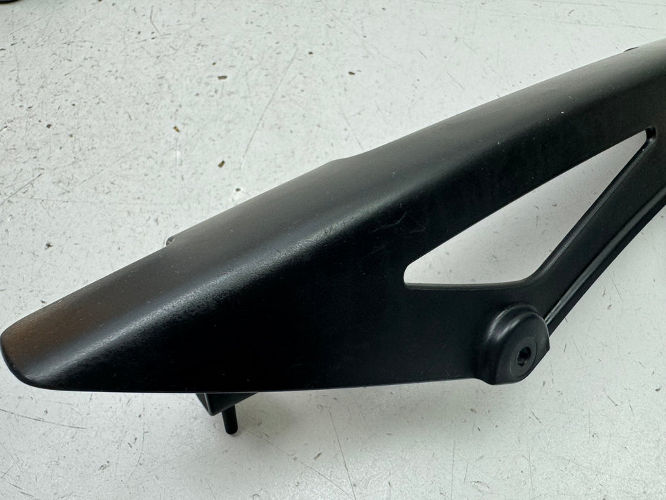KAWASAKI ZX-10R ZXT00D Kettenschutz original Kettenkasten Abdeckung Cover 06-07
