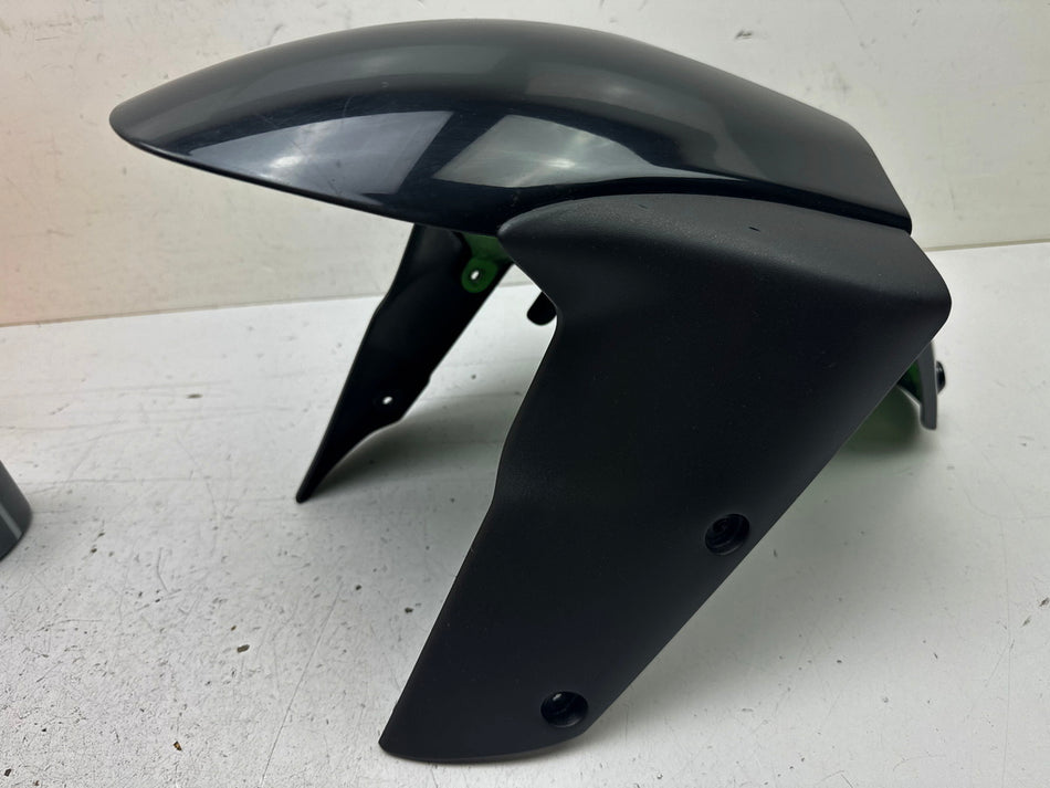 KAWASAKI ZX-10R ZXT00D Kotflügel vorn Fender Schutzblech Abdeckung schwarz 06-07