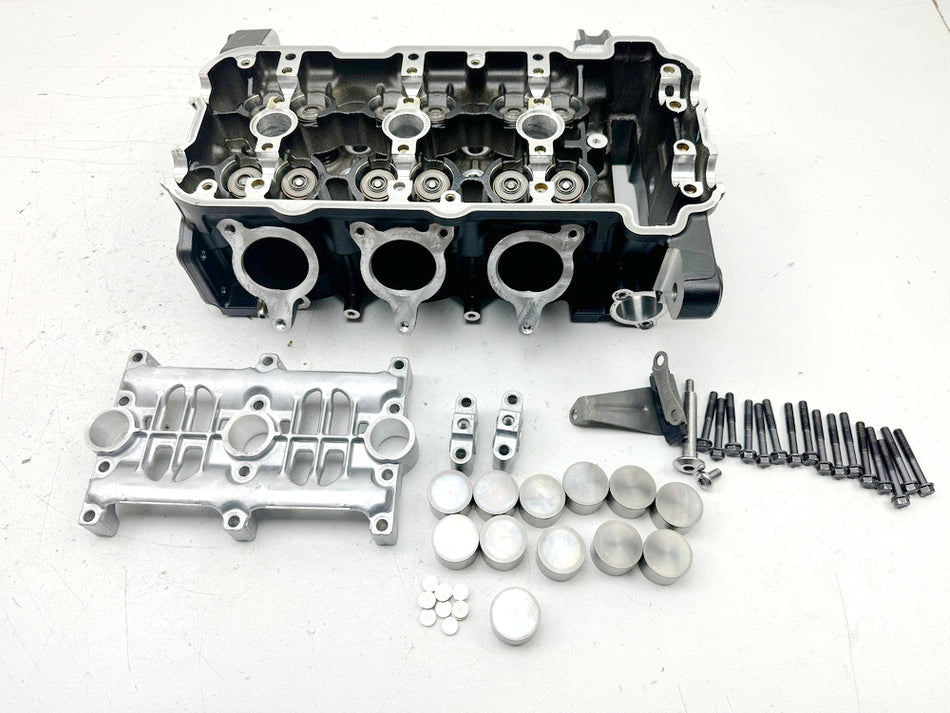 TRIUMPH SPEED TRIPLE 1050 R ABS NN01 Zylinderkopf Lagerbock Ventile für Motor