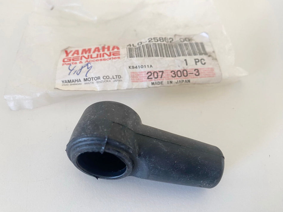 YAMAHA DT GTS TDM XV YF YFM original Master Cylinder Rubber Boot - NEW