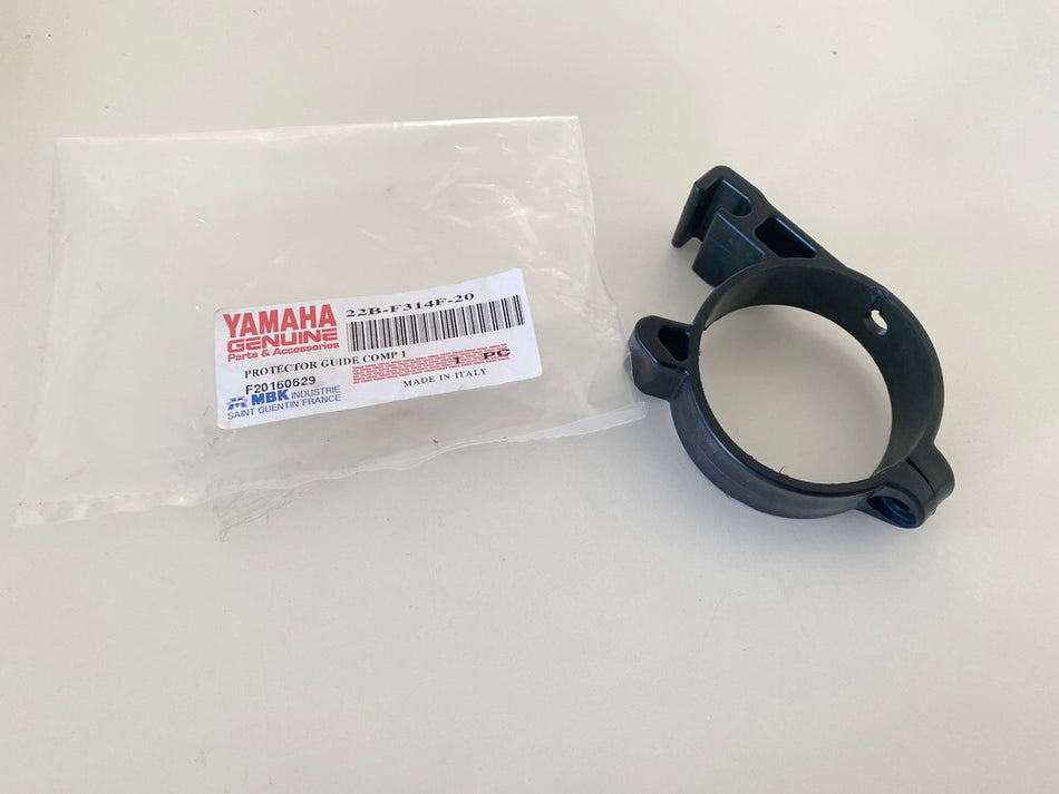 YAMAHA WR125R original Protector Guide Comp 1 Guide Fork 22B-F314F-20 - NEW