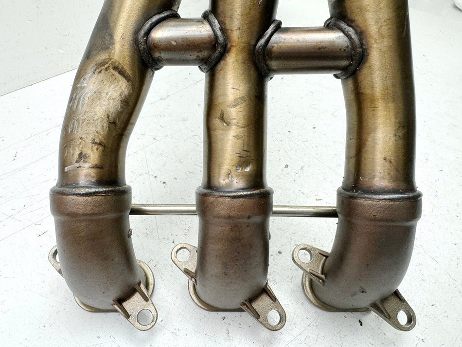 TRIUMPH SPEED TRIPLE 1050 R ABS NN01 Krümmer Abgaskrümmer Auspuffkrümmer Exhaust