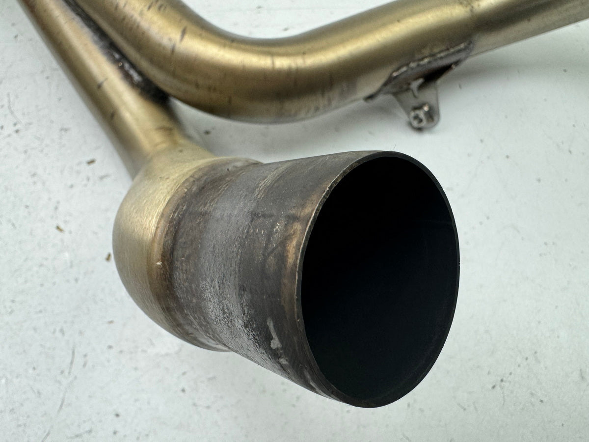 TRIUMPH SPEED TRIPLE 1050 R ABS NN01 Header Manifold Y for Exhaust Muffler